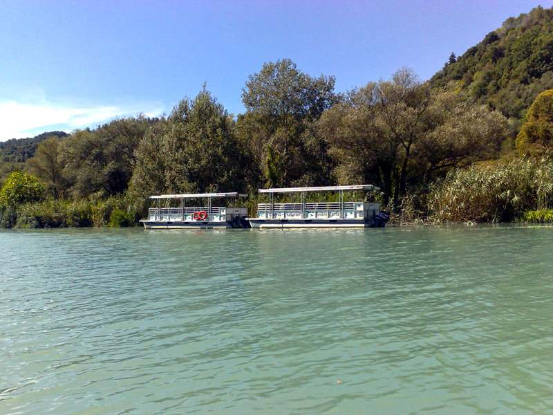 GIRO IN BATTELLO SUL FIUME